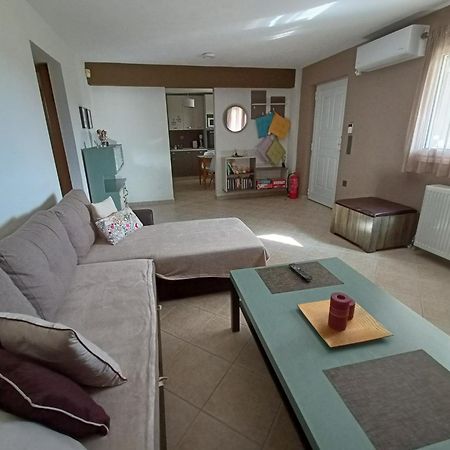 Little Garden House Apartment Krinitsa Ngoại thất bức ảnh
